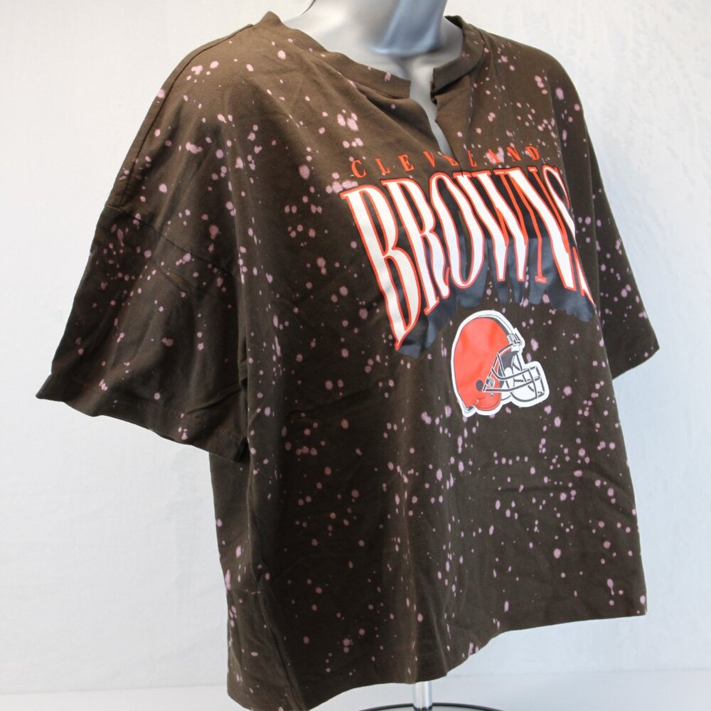 Cleveland Browns Bleach Wash Splatter Notch Neck Crop Top Tee Women's Size Large